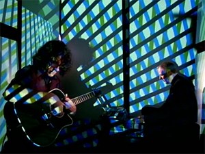 Duo performance & soundscaping with Tim Motzer